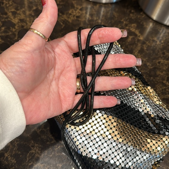 Gold, black, & silver Mesh Evening Crossbody/shoulder Bag ! EUC! No call outs! - Picture 3 of 10